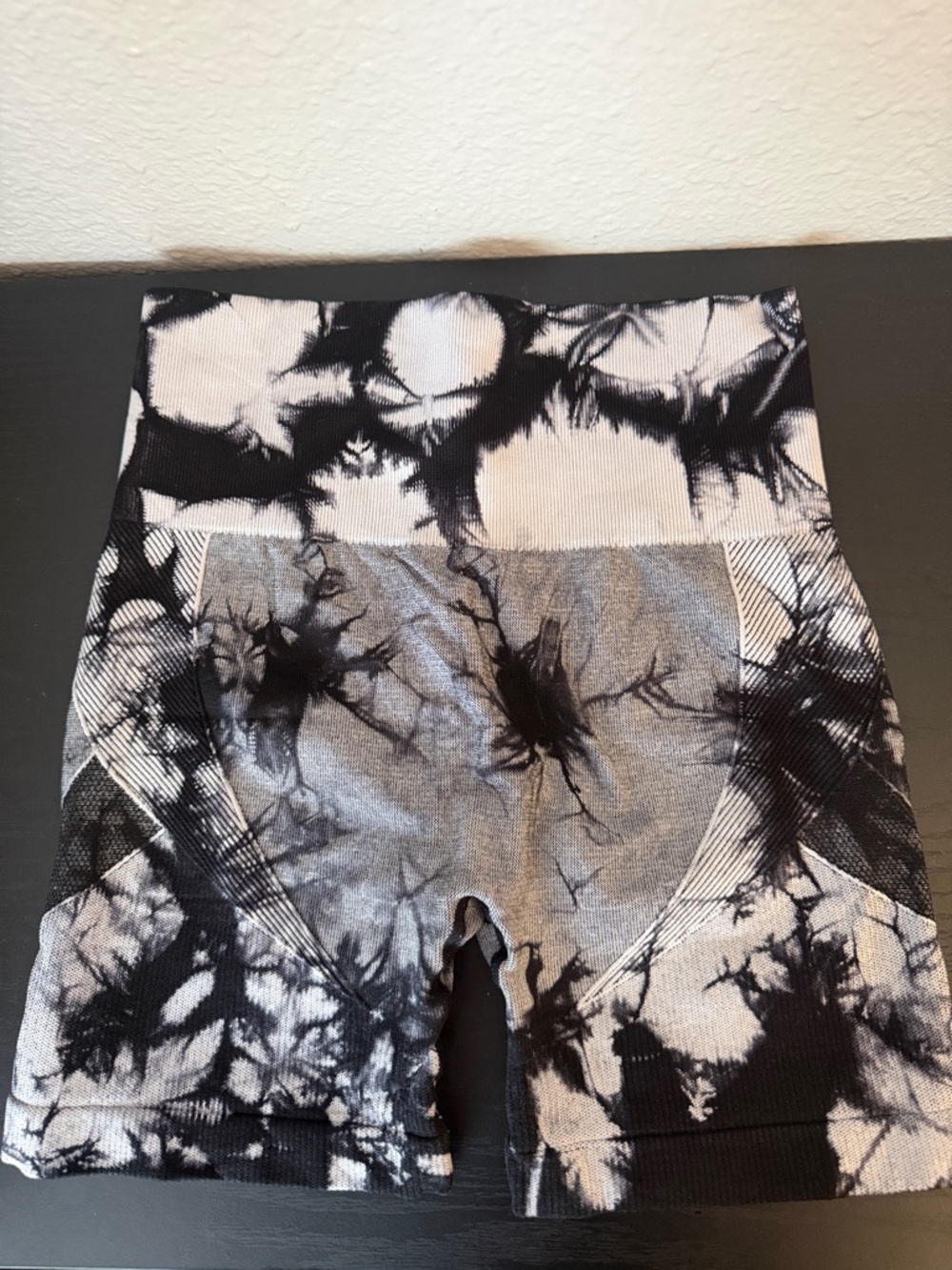 SHEIN Black & White Tie-Dye High-Waist